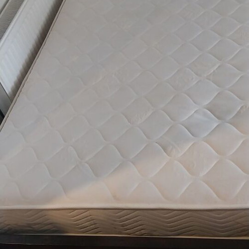 Single bed with storage space like new, solid wood, 1.05x2.15m