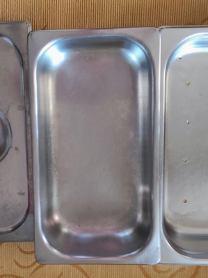 Stainless Steel Bowls with Lid, Like New, Set of 2