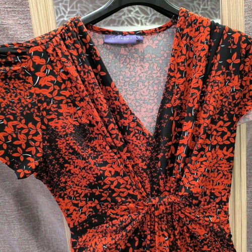 Summer dress koketeziko used, medium size, jersey fabric, black and red