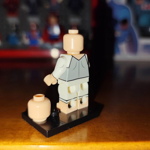 Prisonvincible Mark Grayson minifigure like new with accessories