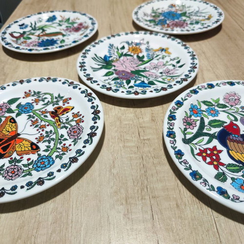 Rhodian plates used, set of 4, 19 cm diameter