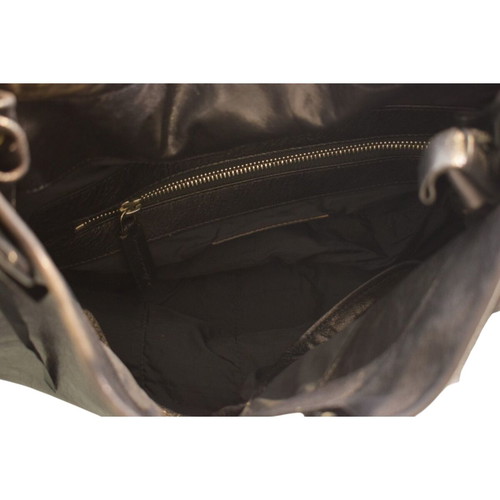 Marni Zip Around Hobo Shoulder Bag like new, black distressed crackle leather