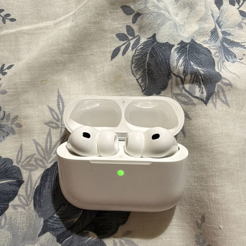 AirPods 3 Pro in like new condition