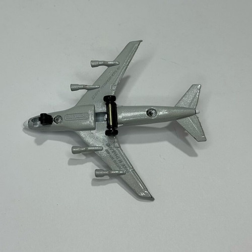 Matchbox 1988 Skybusters Boeing 747-400 Lufthansa used