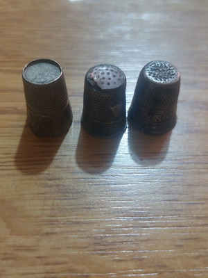 Silver thimbles used, pack