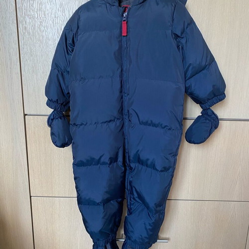 Gap snowsuit like new, dark blue with hood