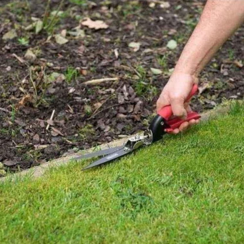 Grass and lawn shears new with metal handle