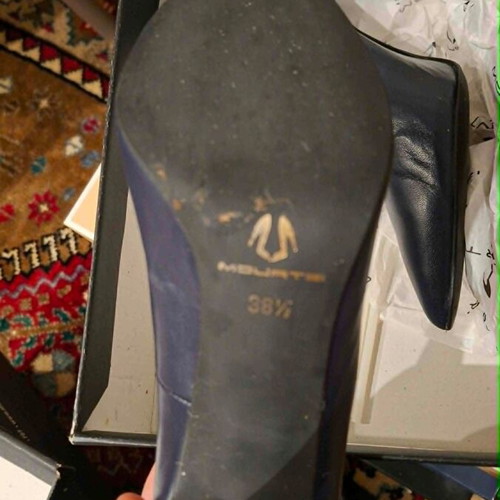 Mourtzi Navy pumps size 38.5 like new