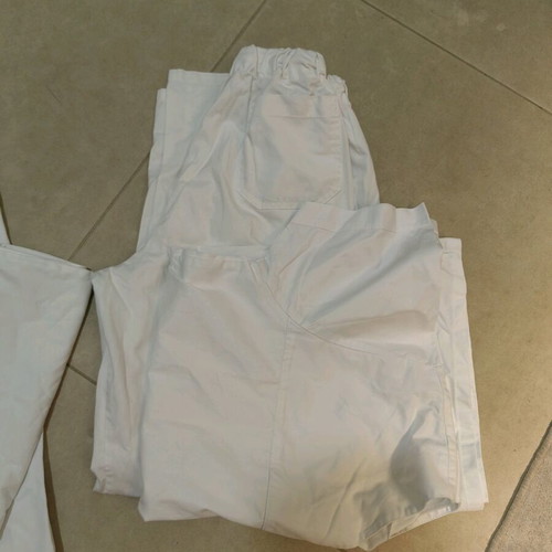 Unisex large hospital scrubs like new, set of 2 pieces