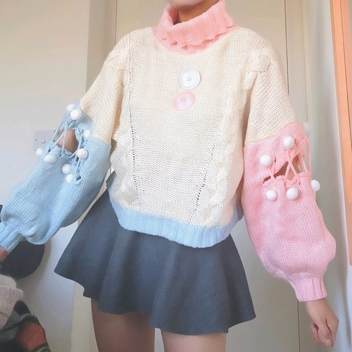 Knit sweater with balloon sleeves in pastel pink, blue and cream, like new