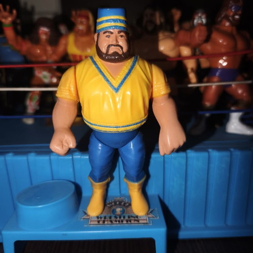 WWF Hasbro figure Series #1 Akeem used, perfect condition