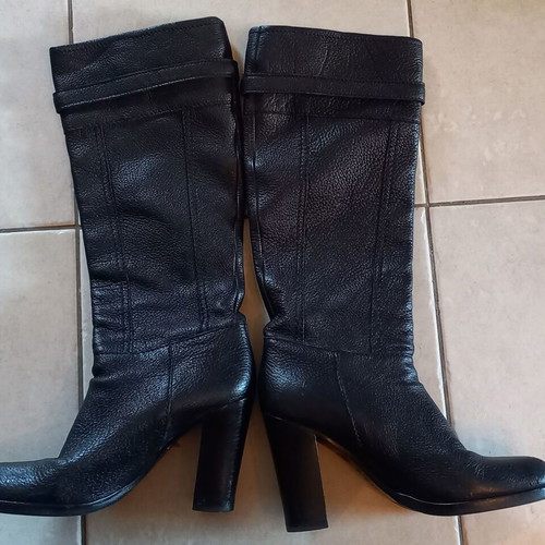 Prada boots black leather size 38.5 like new