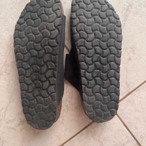 Favela Leather Sandals Size 38 Like New, Black