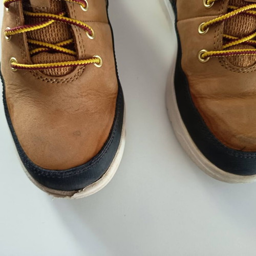 Timberland Seneca Bay Hiker kids boots size 33 used, yellow leather