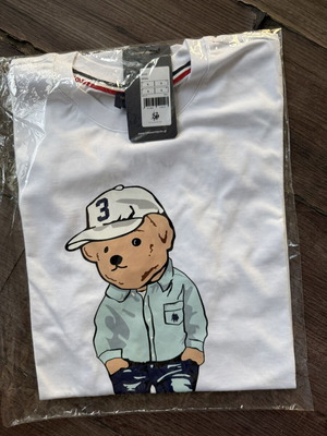 T-shirt new, size S, white with bear print
