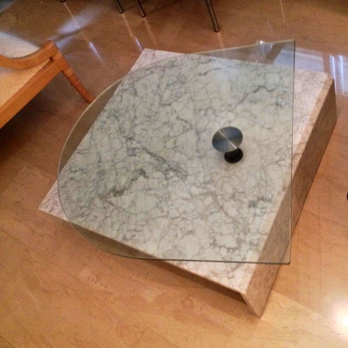 Impressive Italian Coffee Table like new, marble and glass