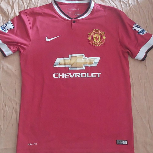 Manchester United Mata football shirt like new, size M