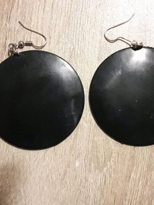 Earrings used, plastic material