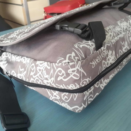 No Fear Unisex Shoulder Bag gray new with wallet gift