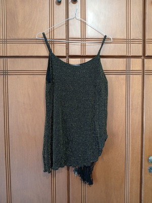Women's black gold shiny top used, size L-XL