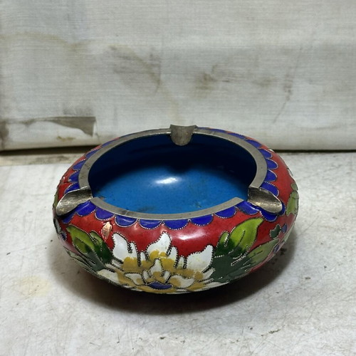 Vintage Cloisonné Ashtray with Floral Motifs, used, 10×4 cm
