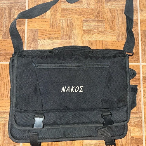 Laptop shoulder bag like new, black with 2 large compartments