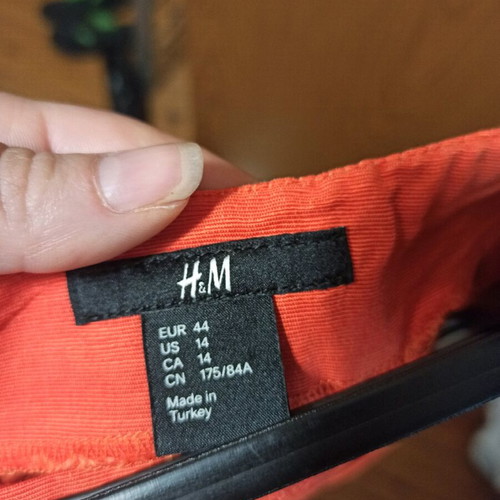 H&M skirt orange used, size 44 XL