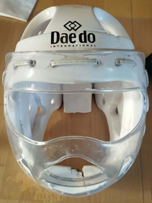 Taekwondo Daedo Head Gear with Mask Medium used