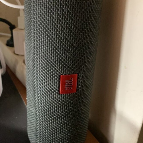 JBL Essential Flip 2 portable Bluetooth speaker used, for repair or parts