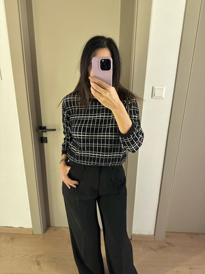 Zara crop knit sweater used, size S, black and white