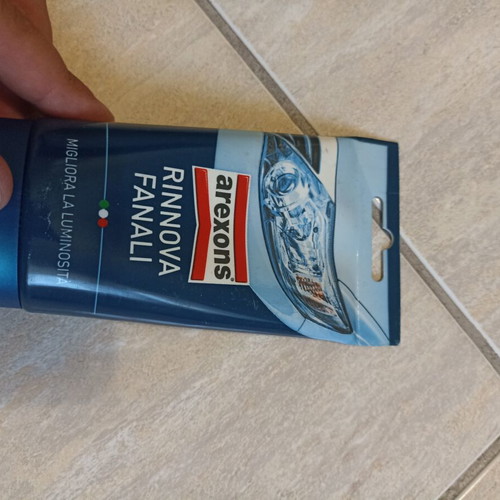 Headlight polishing paste