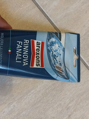 Headlight polishing paste