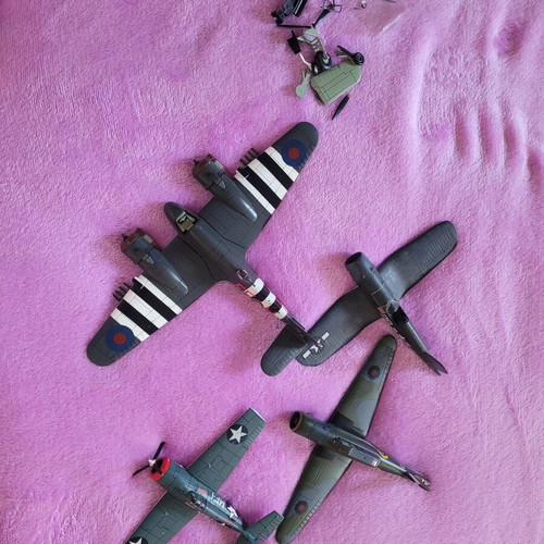 Fighter airplanes used in very good condition