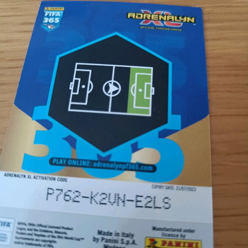 Fifa 365 football card Benzema captain season 2022-2023 like new