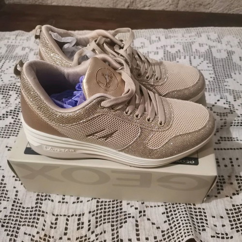 LA Gear anatomical shoe size 40 used, beige sports