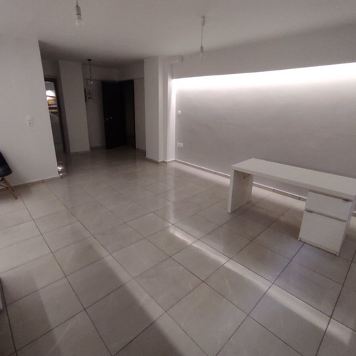 Apartment 65 sqm in Piraeus, ground floor with garden and security door
