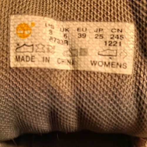 Timberland women's hiking shoes almost new, size 39