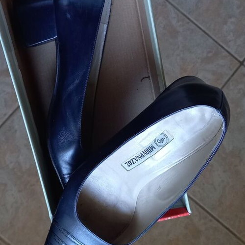 Leather blue pumps used size 38 Mpournazos