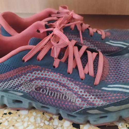 Columbia women's athletic shoes size 37.5-38, grey and red
