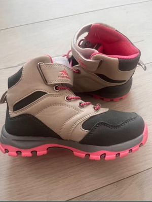 High Sierra sports shoes for girls new, size 30, waterproof