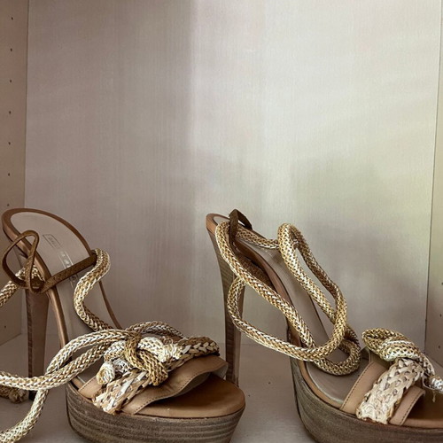 Galleria di Scarpe leather sandals size 38, like new