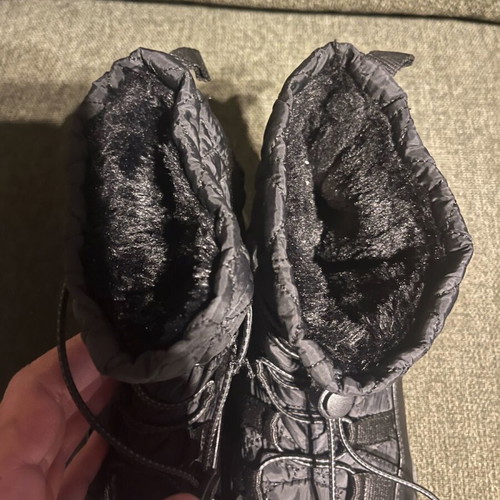 Waterproof boots like new with warm lining, size 38, black