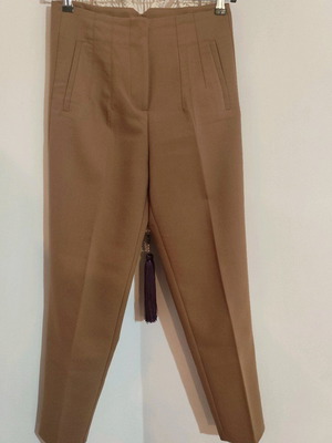 Brown office pants size M like new Karol
