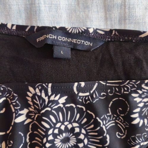 French Connection bikini bottom like new, dark blue floral, size L