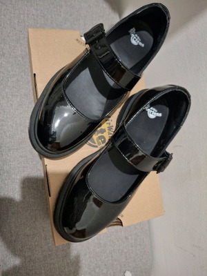 Dr. Martens Mariel II παπούτσια σαν καινούργια, μαύρα, μέγεθος 39