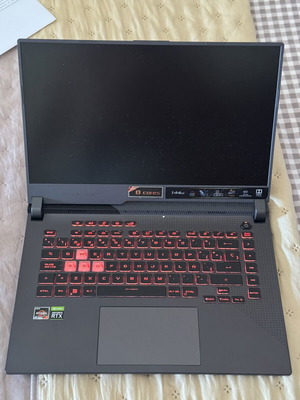 Asus ROG Strix G513 gaming laptop like new, AMD Ryzen 7, RTX 3050