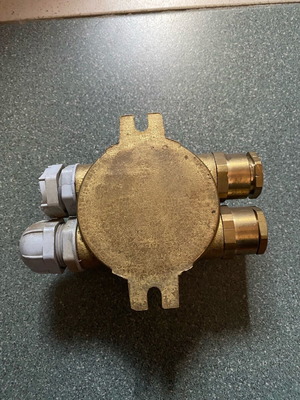 Ship bronze distribution box like new
