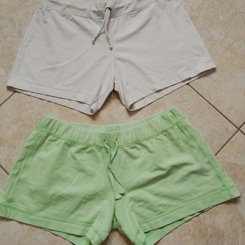 Pack of two cotton shorts used, sizes M and L