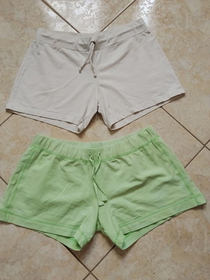 Pack of two cotton shorts used, sizes M and L