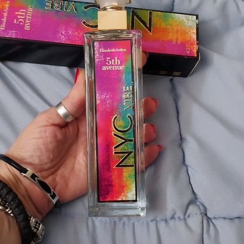 New York City Vibe Elizabeth Arden women's perfume 100ml EDP like new